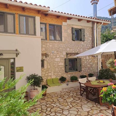 La Casa Di Bella A Tradional Stone House With Barbecue Villa Kariá Eksteriør billede